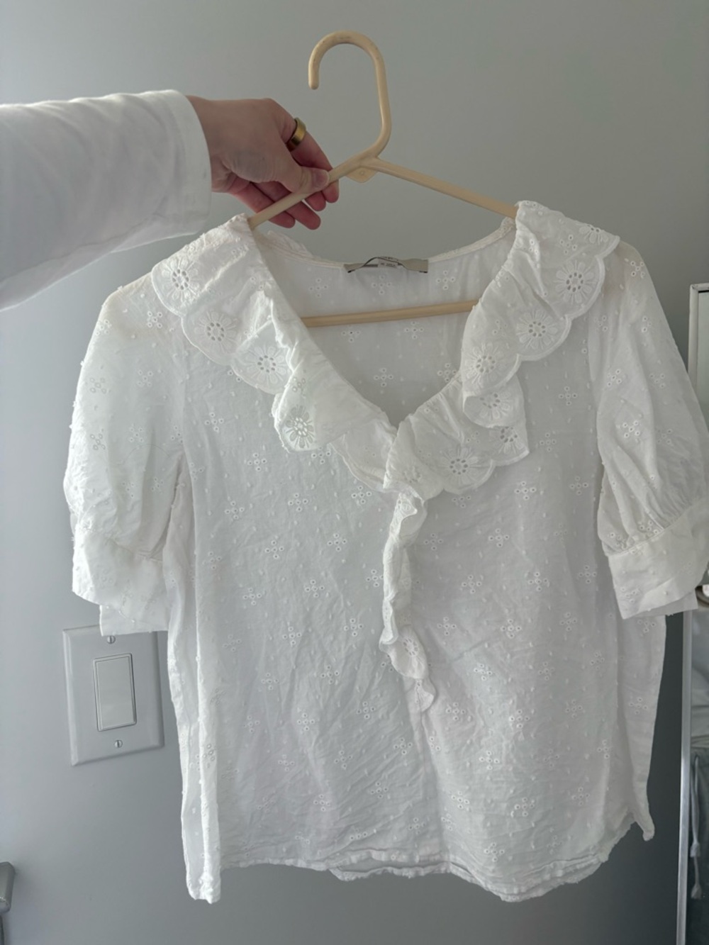 Women's White Eyelet Ruffle Collar Blouse